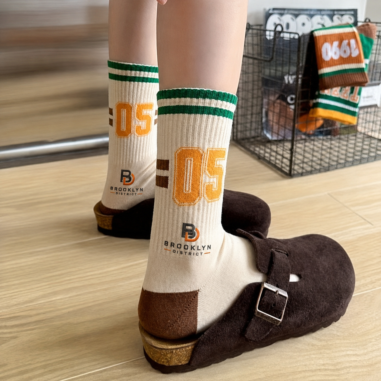 5 Pairs of Brooklyn district Men's Retro Vintage Striped Mid-Calf Socks - Image 4